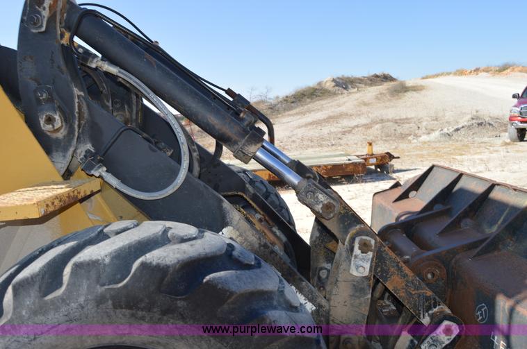 image for item I2924 1989 Caterpillar IT28B wheel loader