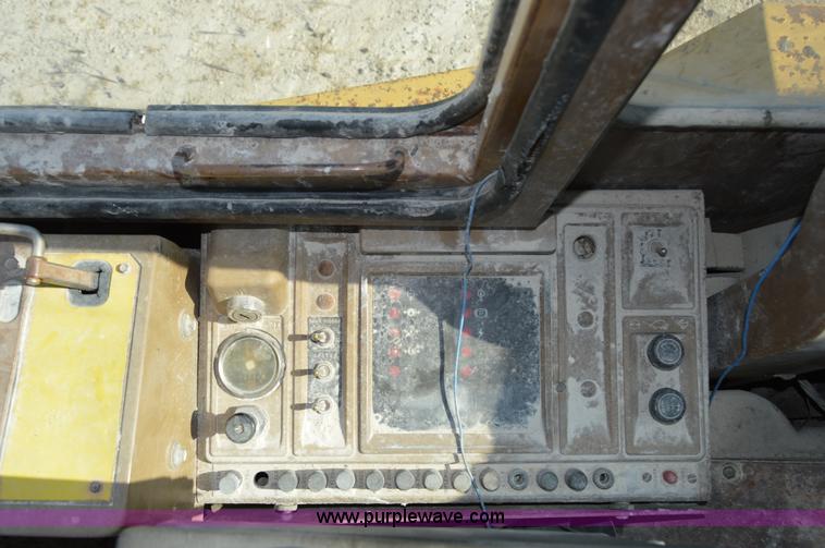 image for item I2924 1989 Caterpillar IT28B wheel loader