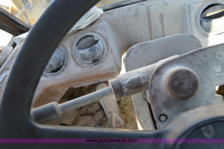 image for item I2924 1989 Caterpillar IT28B wheel loader