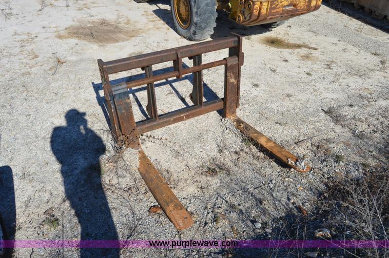 image for item I2924 1989 Caterpillar IT28B wheel loader