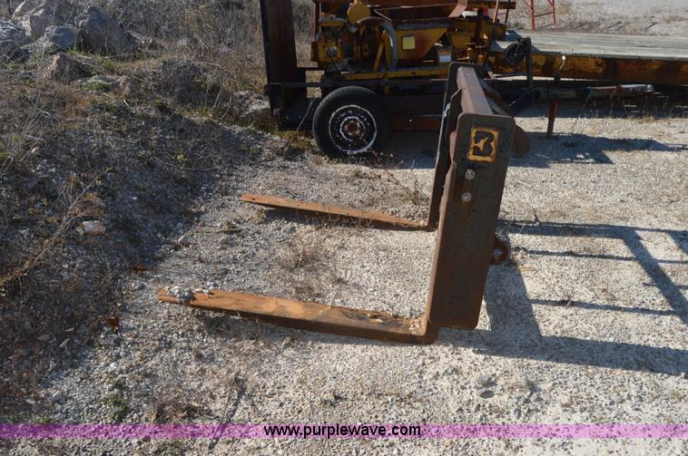 image for item I2924 1989 Caterpillar IT28B wheel loader