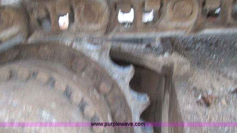 image for item I2930 2003 John Deere 225C LC excavator