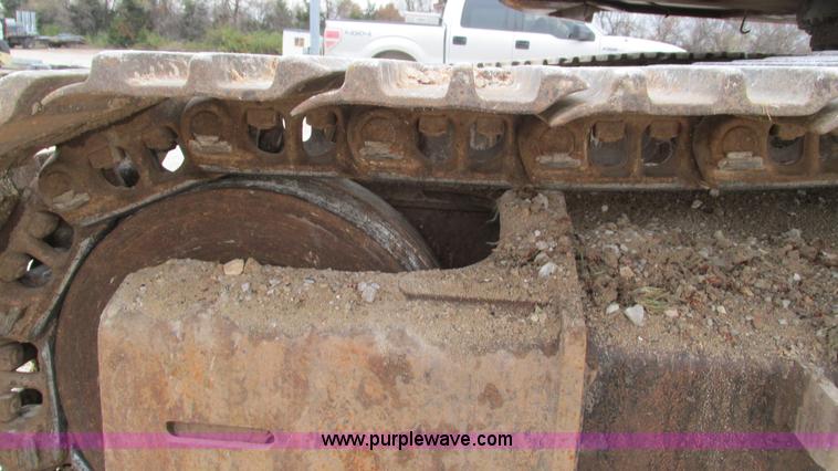 image for item I2930 2003 John Deere 225C LC excavator