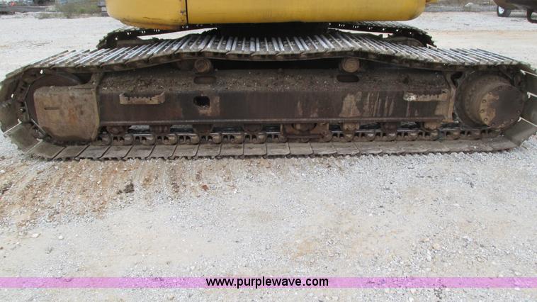 image for item I2930 2003 John Deere 225C LC excavator