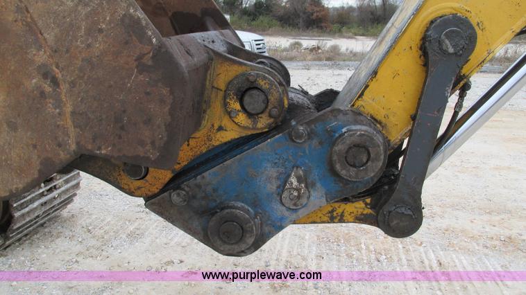 image for item I2930 2003 John Deere 225C LC excavator