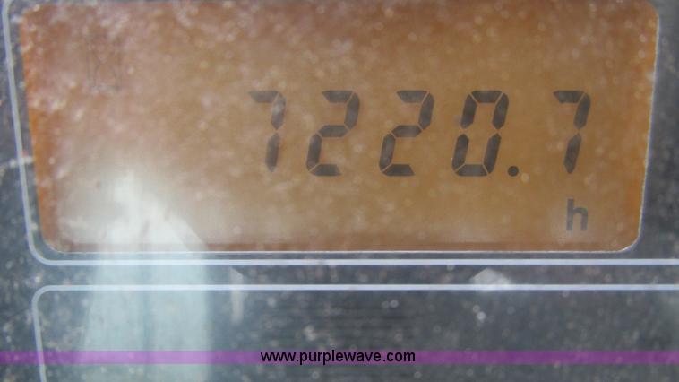 image for item I2930 2003 John Deere 225C LC excavator