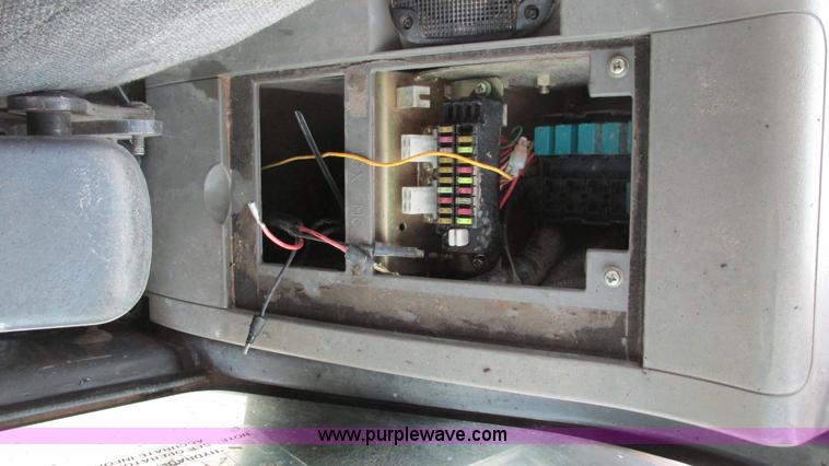 image for item I2930 2003 John Deere 225C LC excavator