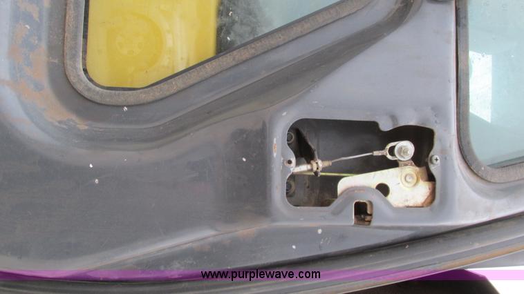 image for item I2930 2003 John Deere 225C LC excavator