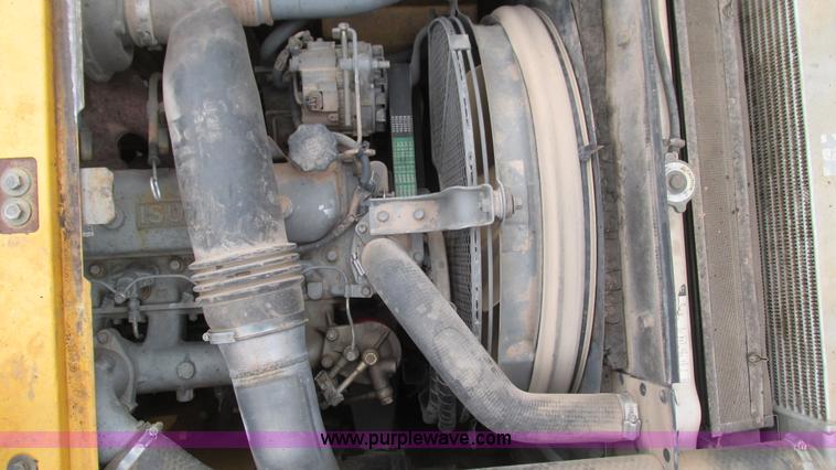 image for item I2930 2003 John Deere 225C LC excavator