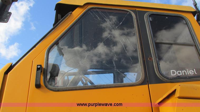 image for item I3159 2005 Moxy MT26 articulated haul truck