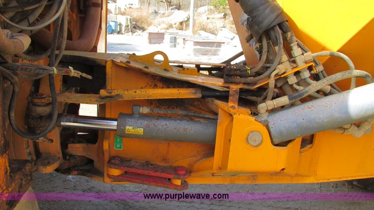 image for item I3159 2005 Moxy MT26 articulated haul truck