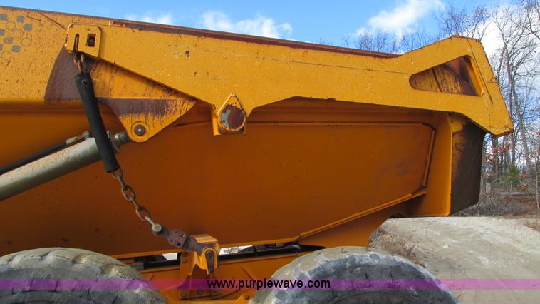 image for item I3159 2005 Moxy MT26 articulated haul truck