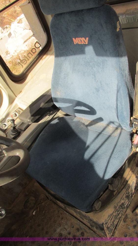 image for item I3159 2005 Moxy MT26 articulated haul truck