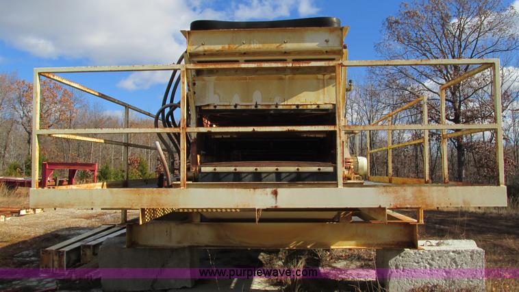 image for item I3162 Terex Cedar Rapids TSH5163-26 triple deck vibrating flat screen