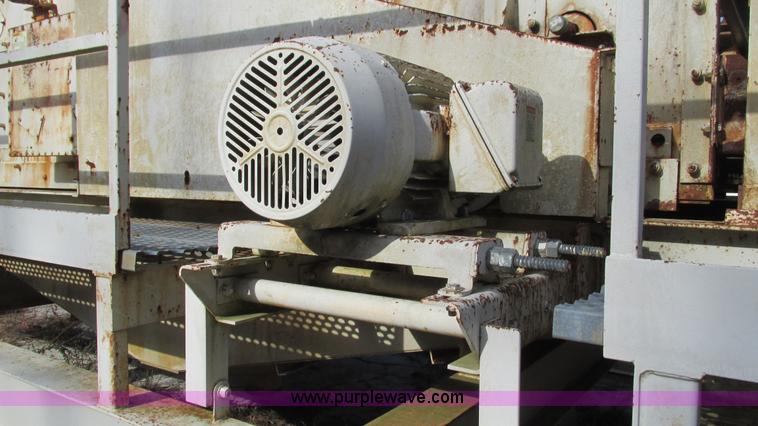 image for item I3162 Terex Cedar Rapids TSH5163-26 triple deck vibrating flat screen