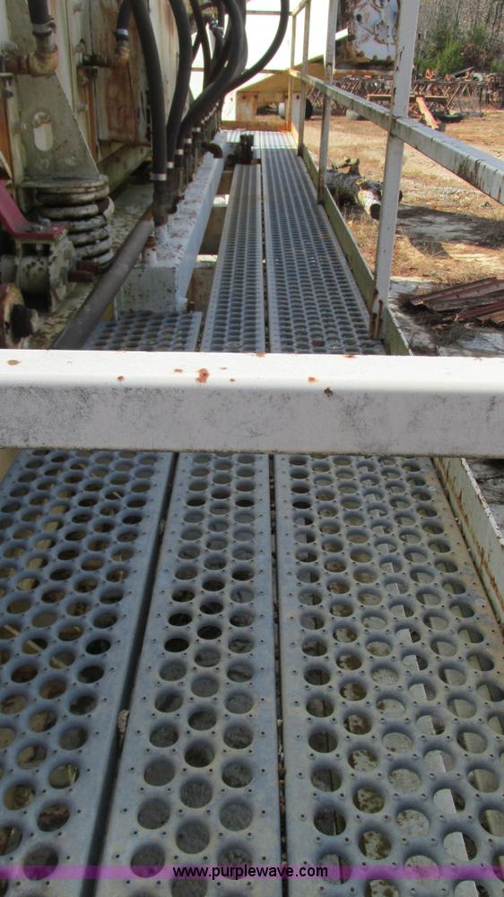 image for item I3162 Terex Cedar Rapids TSH5163-26 triple deck vibrating flat screen