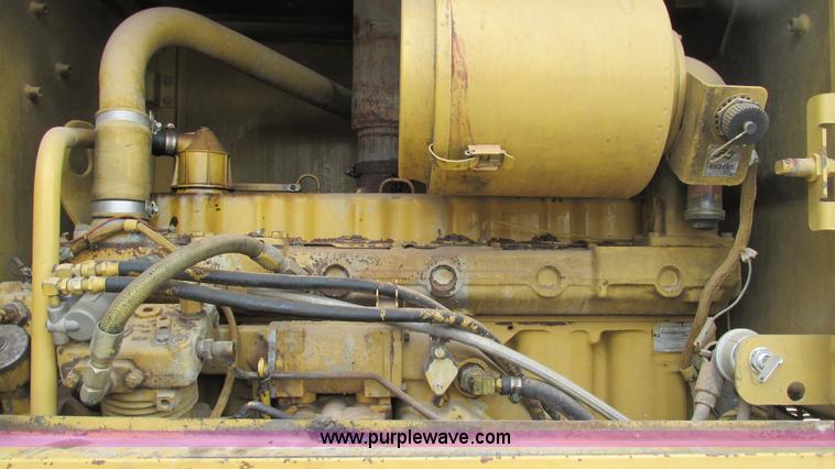 image for item I3167 1995 Caterpillar 12H motor grader
