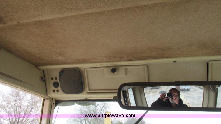 image for item I3167 1995 Caterpillar 12H motor grader