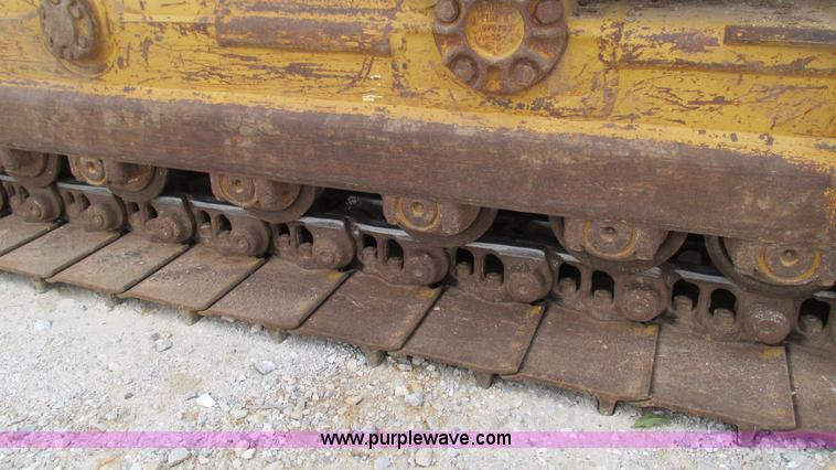 image for item I3168 2004 Caterpillar D5N XL dozer