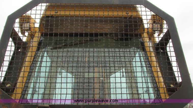 image for item I3168 2004 Caterpillar D5N XL dozer