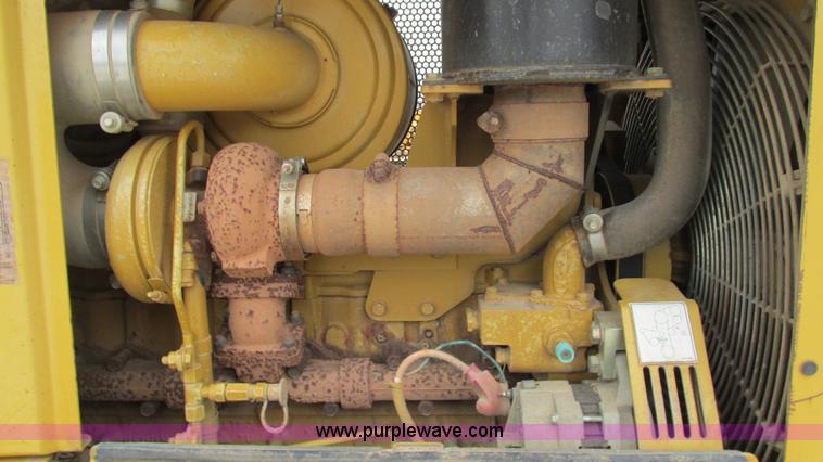 image for item I3168 2004 Caterpillar D5N XL dozer