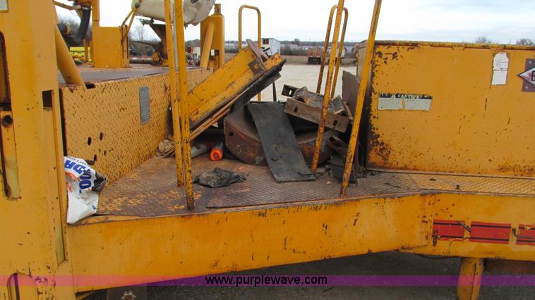 image for item I3169 1989 Blaw-Knox RW-195D road widener