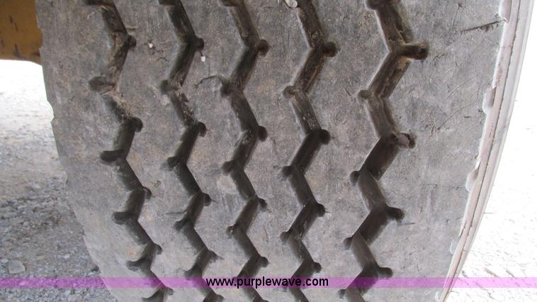 image for item I3169 1989 Blaw-Knox RW-195D road widener