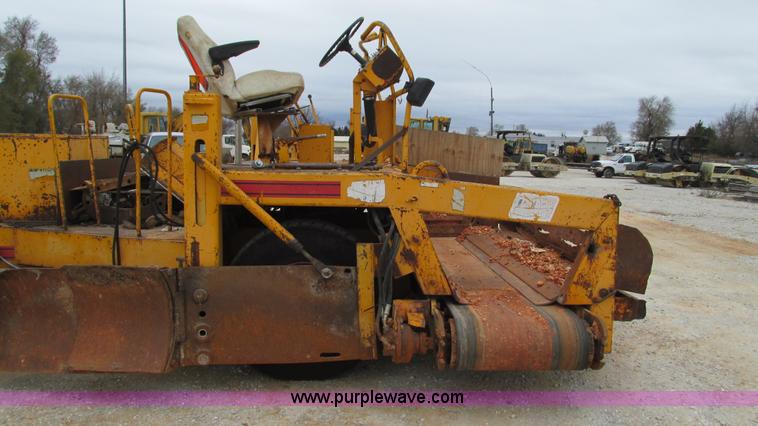 image for item I3169 1989 Blaw-Knox RW-195D road widener