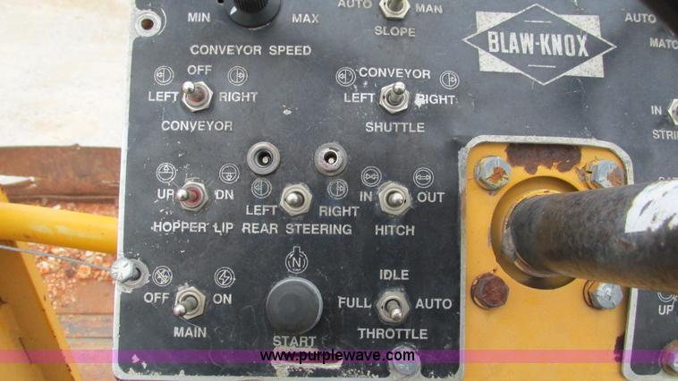 image for item I3169 1989 Blaw-Knox RW-195D road widener