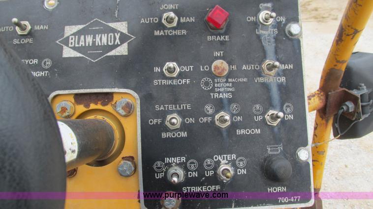 image for item I3169 1989 Blaw-Knox RW-195D road widener