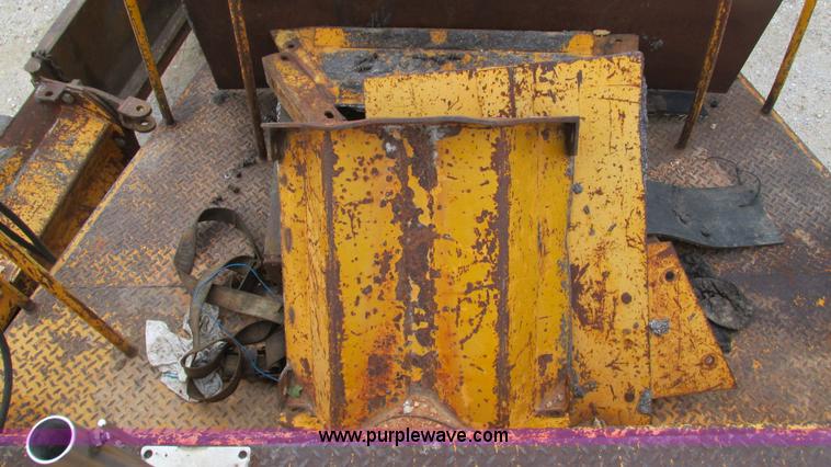 image for item I3169 1989 Blaw-Knox RW-195D road widener