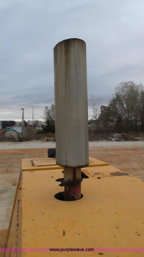 image for item I3169 1989 Blaw-Knox RW-195D road widener