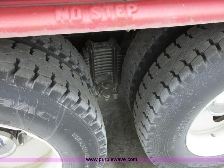 image for item I3818 1990 Mack CH613 dump truck