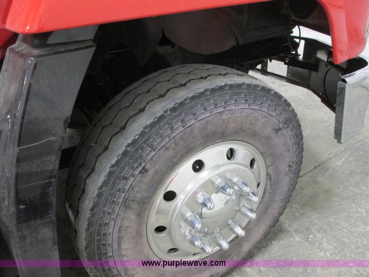 image for item I3818 1990 Mack CH613 dump truck