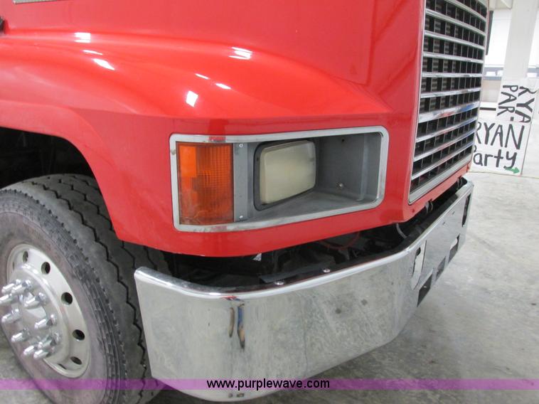 image for item I3818 1990 Mack CH613 dump truck