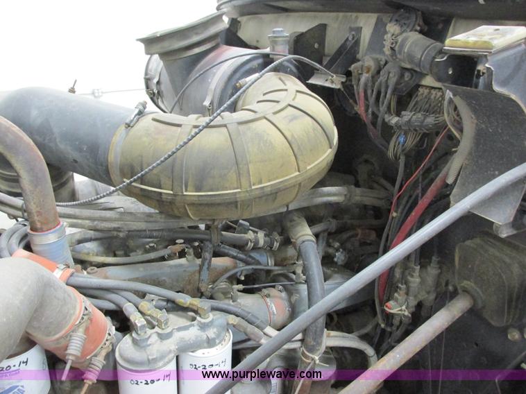 image for item I3818 1990 Mack CH613 dump truck