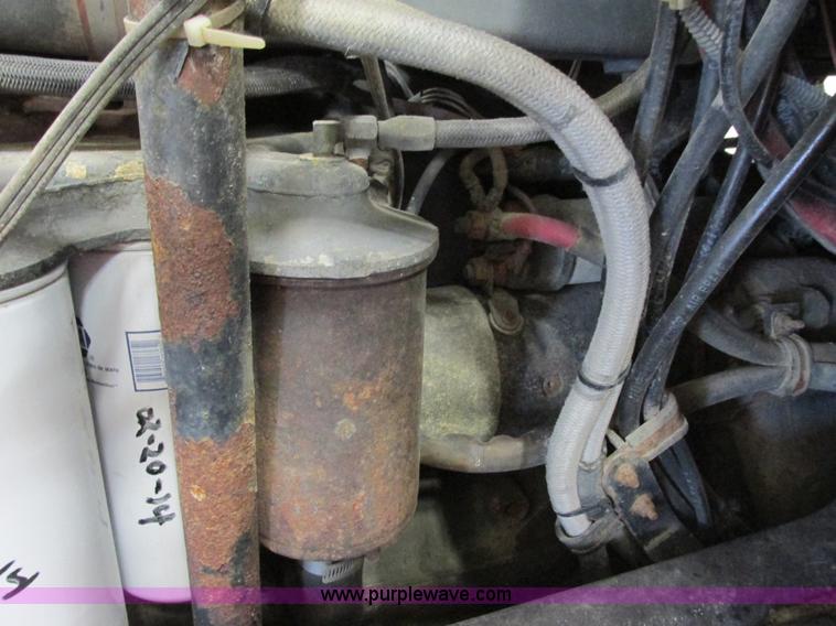 image for item I3818 1990 Mack CH613 dump truck