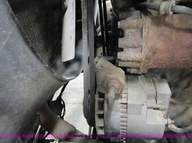 image for item I3818 1990 Mack CH613 dump truck