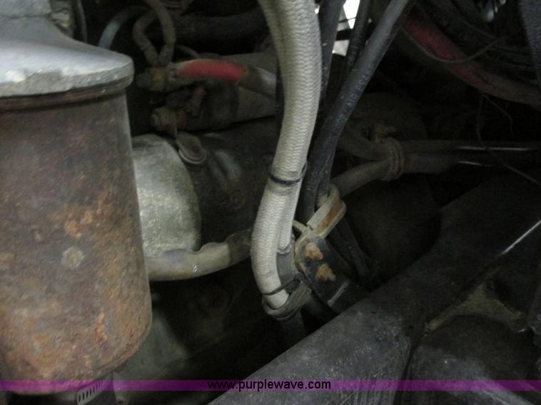 image for item I3818 1990 Mack CH613 dump truck