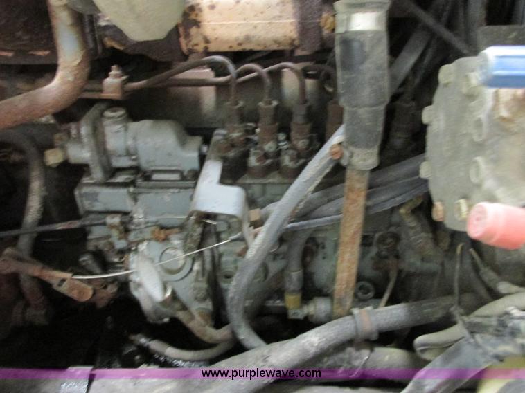 image for item I3818 1990 Mack CH613 dump truck