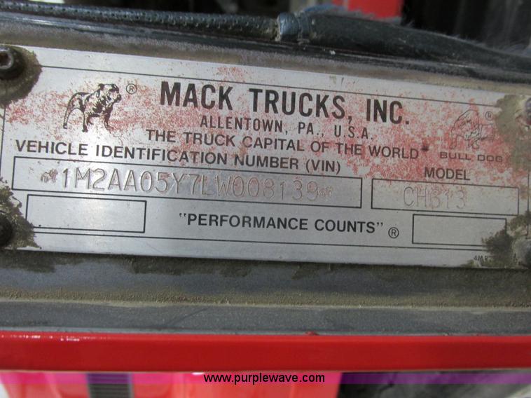 image for item I3818 1990 Mack CH613 dump truck