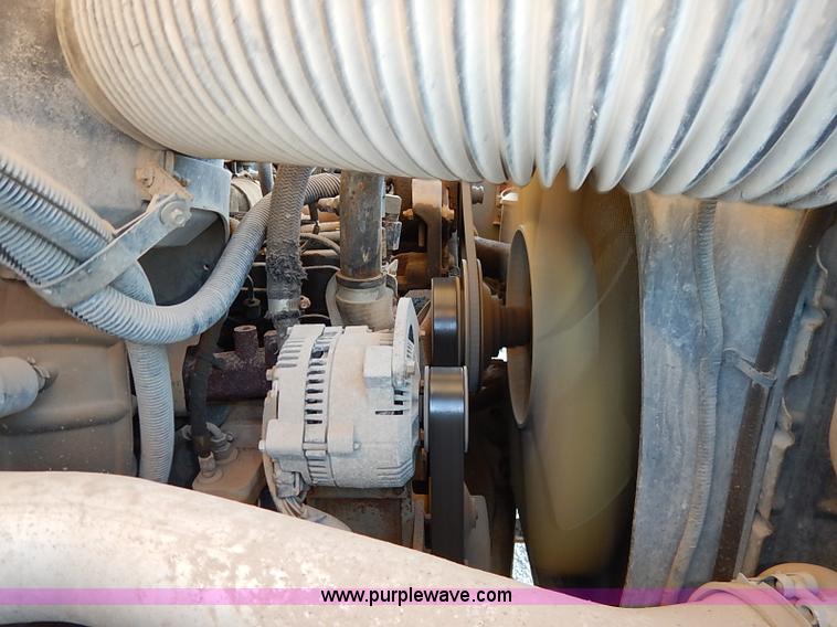 image for item I5235 1993 Ford F700 dump truck