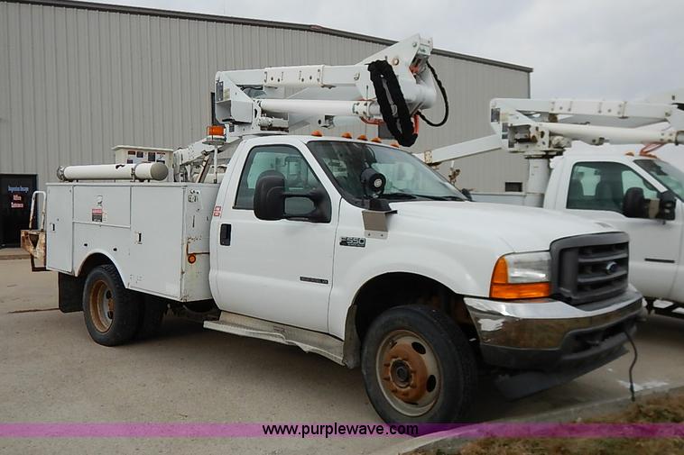 image for item I5242 2002 Ford F550 Super Duty XL bucket truck