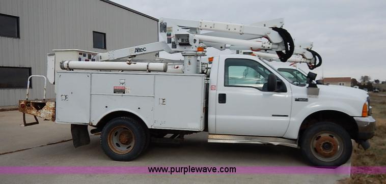 image for item I5242 2002 Ford F550 Super Duty XL bucket truck