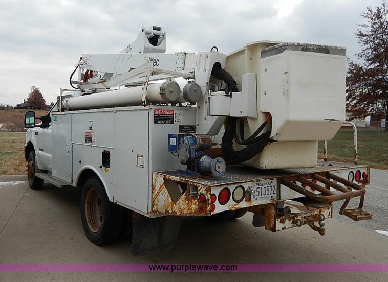 image for item I5242 2002 Ford F550 Super Duty XL bucket truck