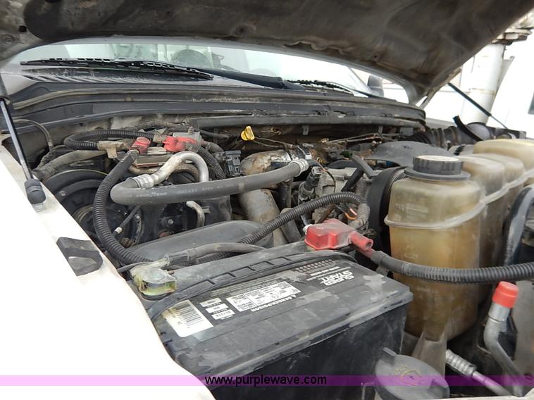 image for item I5242 2002 Ford F550 Super Duty XL bucket truck