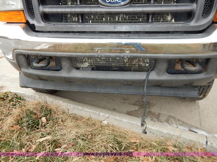 image for item I5242 2002 Ford F550 Super Duty XL bucket truck