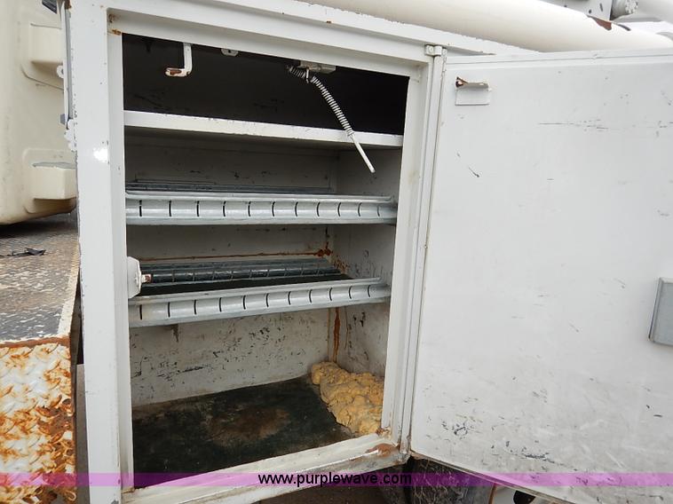 image for item I5242 2002 Ford F550 Super Duty XL bucket truck