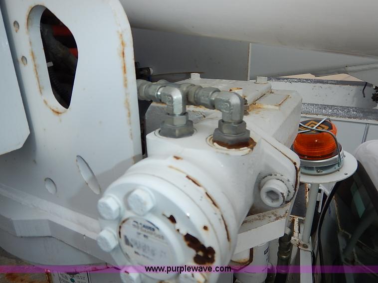 image for item I5242 2002 Ford F550 Super Duty XL bucket truck