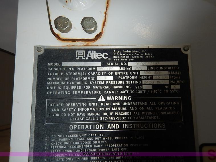 image for item I5242 2002 Ford F550 Super Duty XL bucket truck